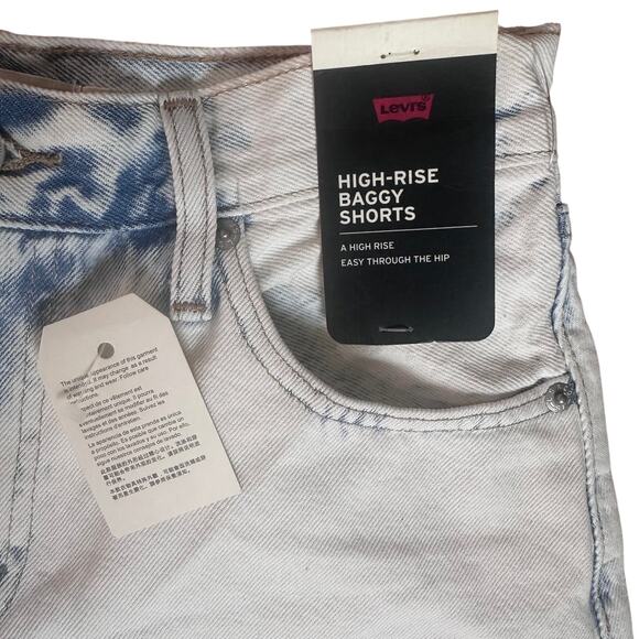Levi's Vintage Inspired Lt Wash Coastal Denim Baggy Jean Short, Size 26, NWT - Picture 4 of 10